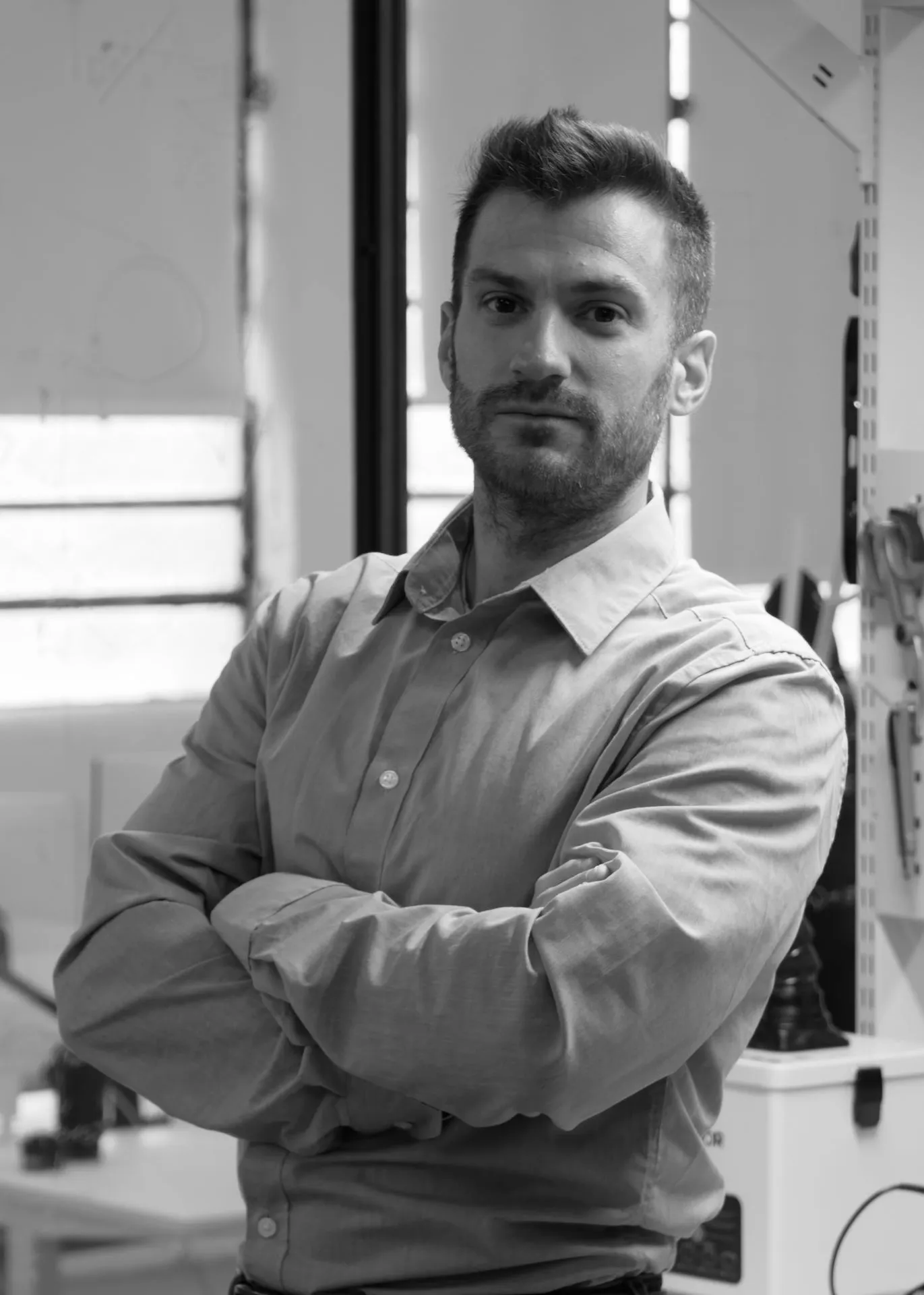 Ritratto del CTO di OneStack nel laboratorio